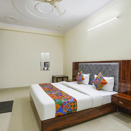 Fabexpress Asp Royal Residency Inn- Janakpuri Delhi  Eksteriør billede