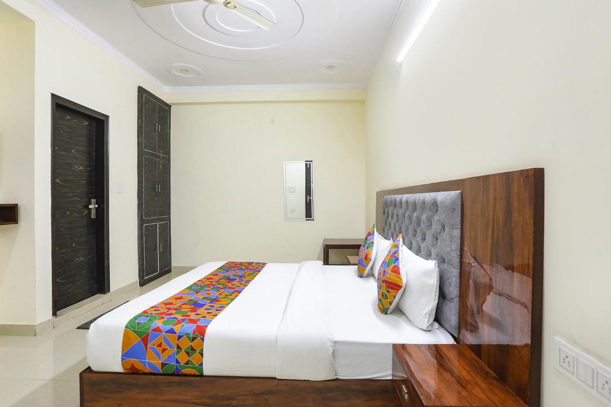 Fabexpress Asp Royal Residency Inn- Janakpuri Delhi  Eksteriør billede