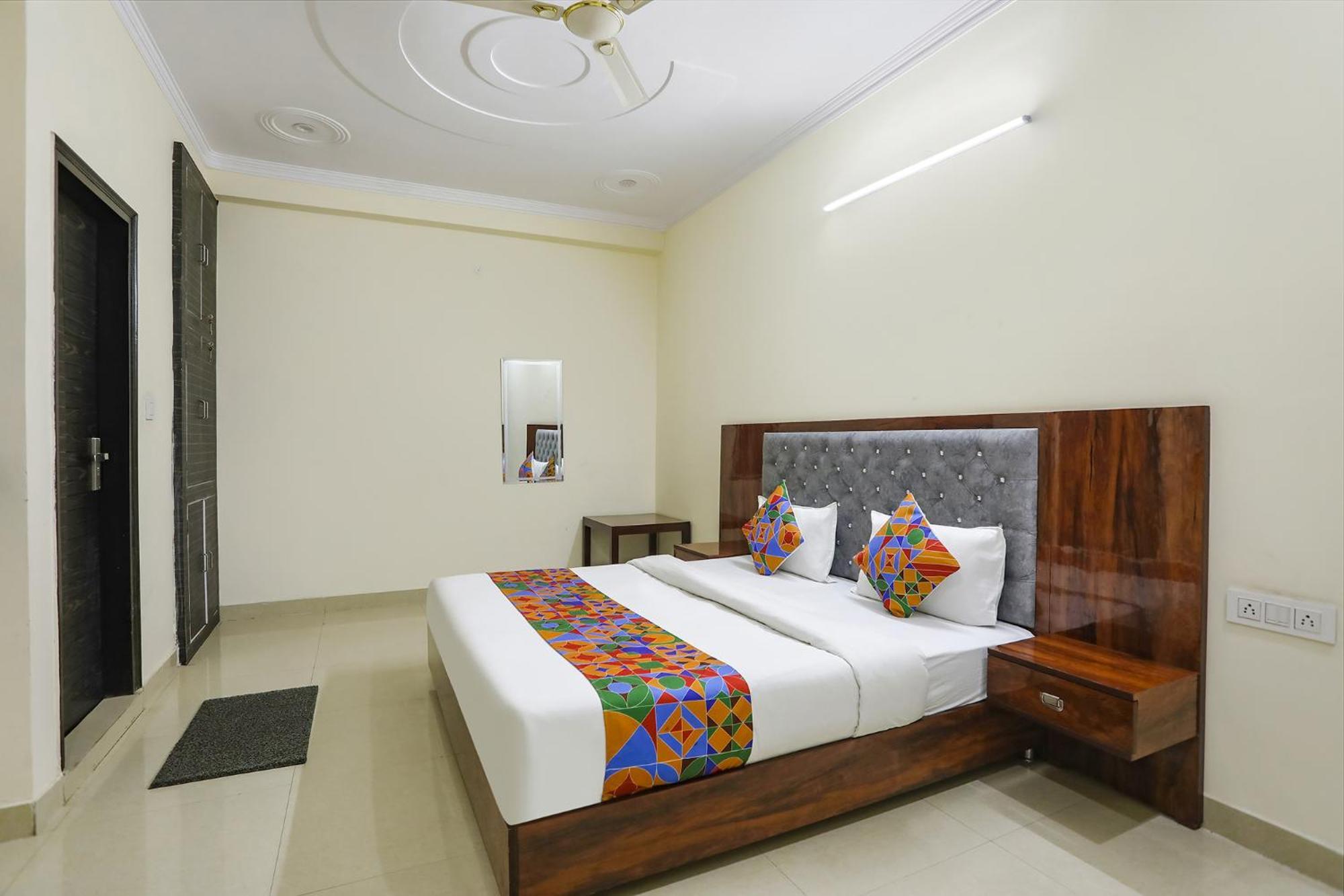 Fabexpress Asp Royal Residency Inn- Janakpuri Delhi  Eksteriør billede
