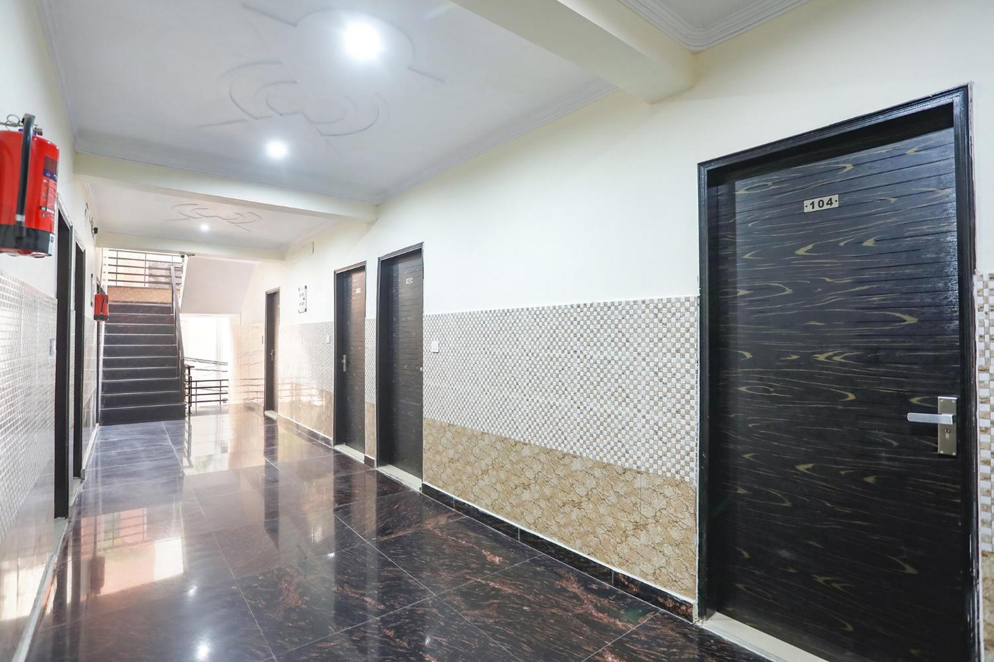 Fabexpress Asp Royal Residency Inn- Janakpuri Delhi  Eksteriør billede