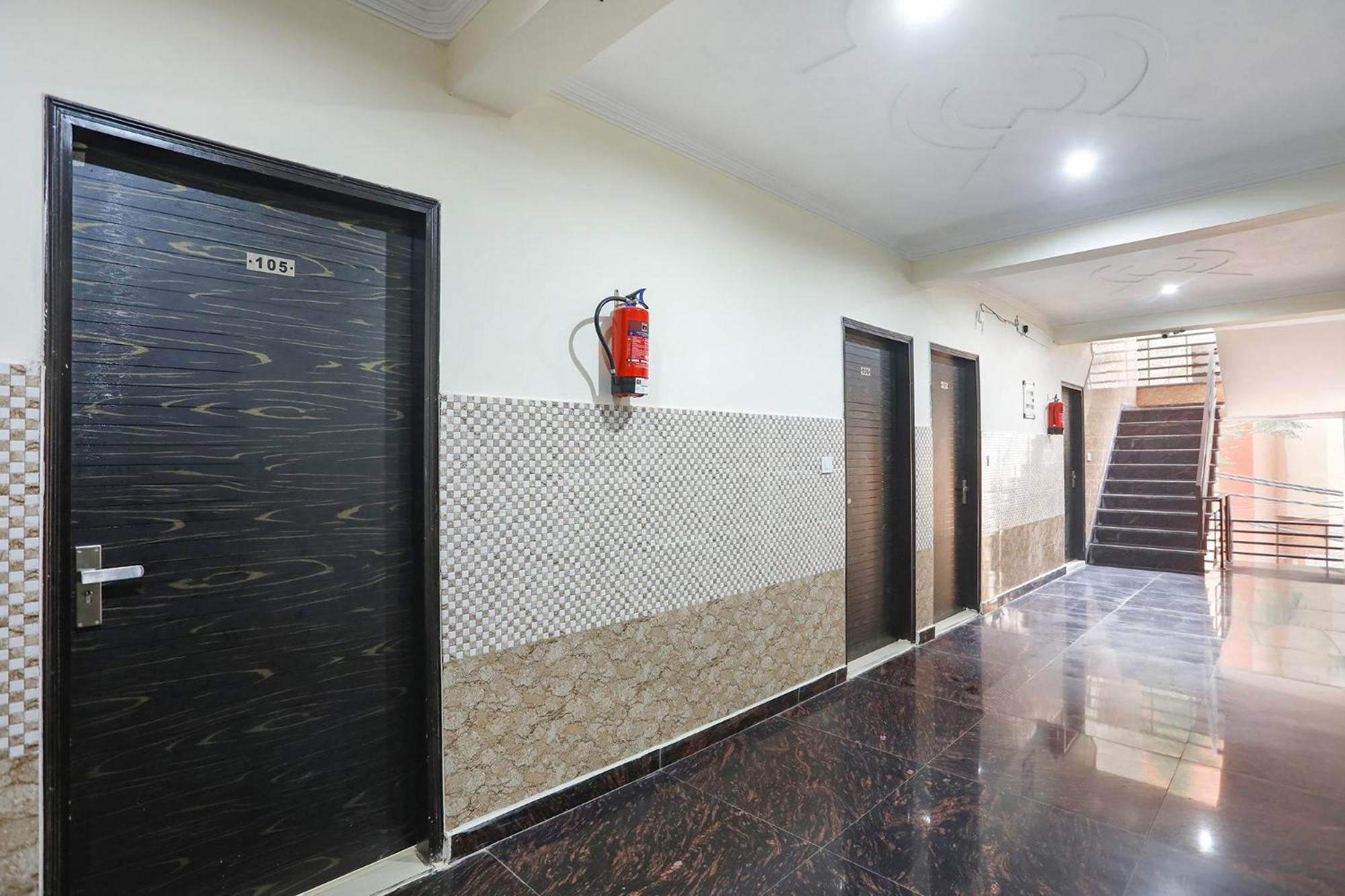 Fabexpress Asp Royal Residency Inn- Janakpuri Delhi  Eksteriør billede