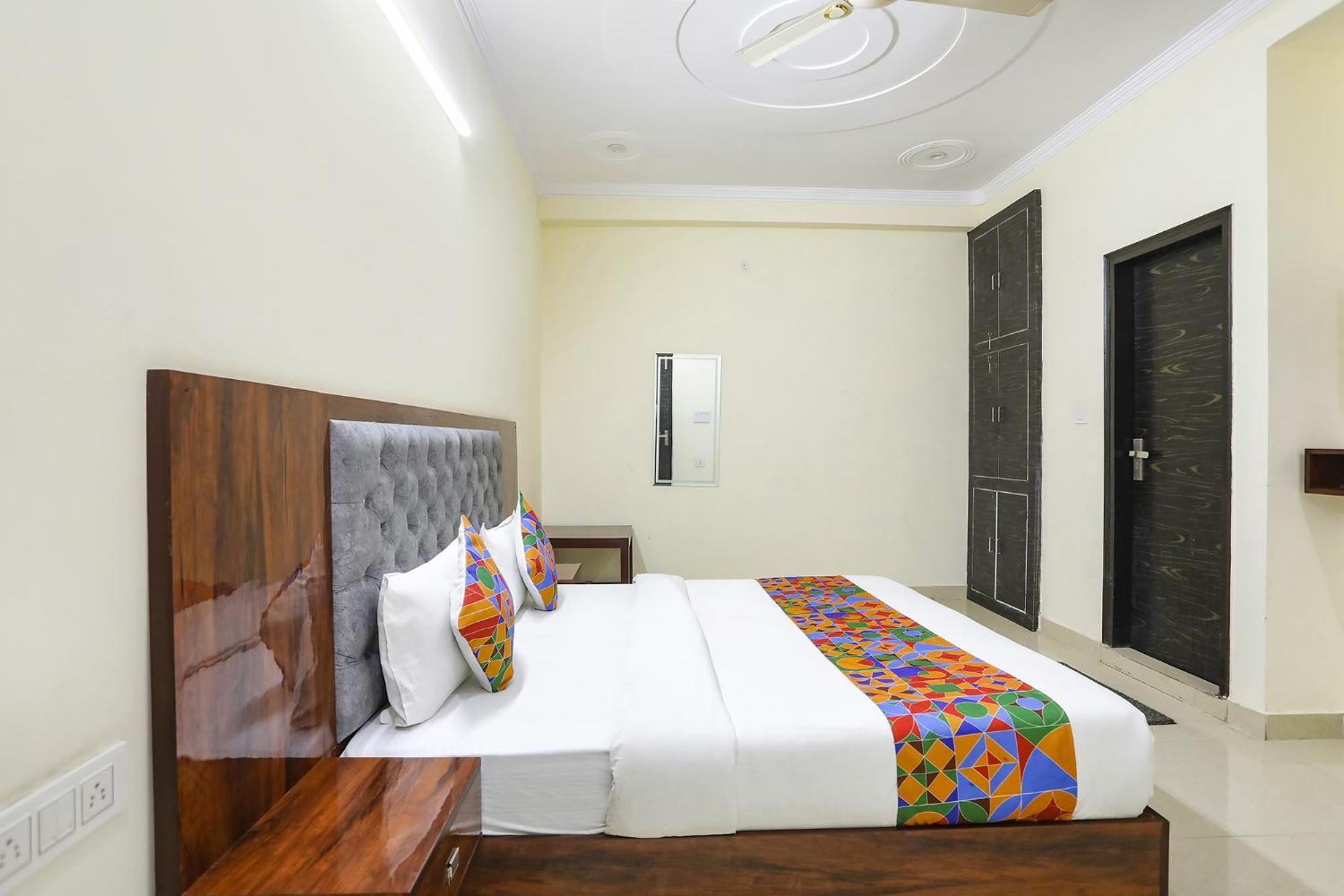 Fabexpress Asp Royal Residency Inn- Janakpuri Delhi  Eksteriør billede