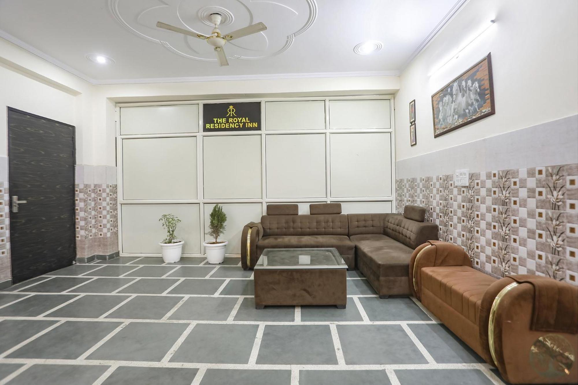 Fabexpress Asp Royal Residency Inn- Janakpuri Delhi  Eksteriør billede